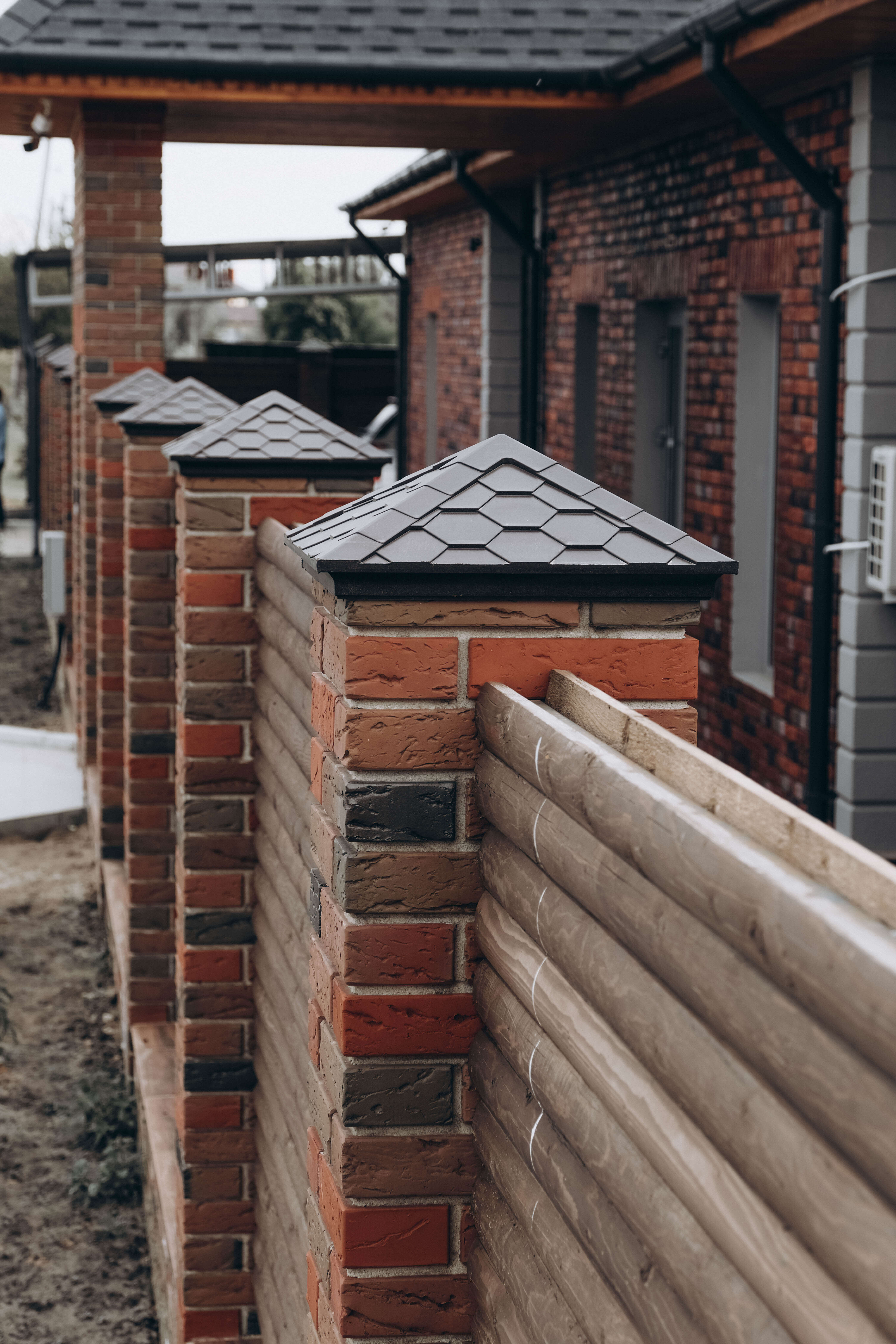 Колпак Zking Эверест Коричневый на столб 1.5х1.5 кирпича (390х390мм) в Балашихе фото