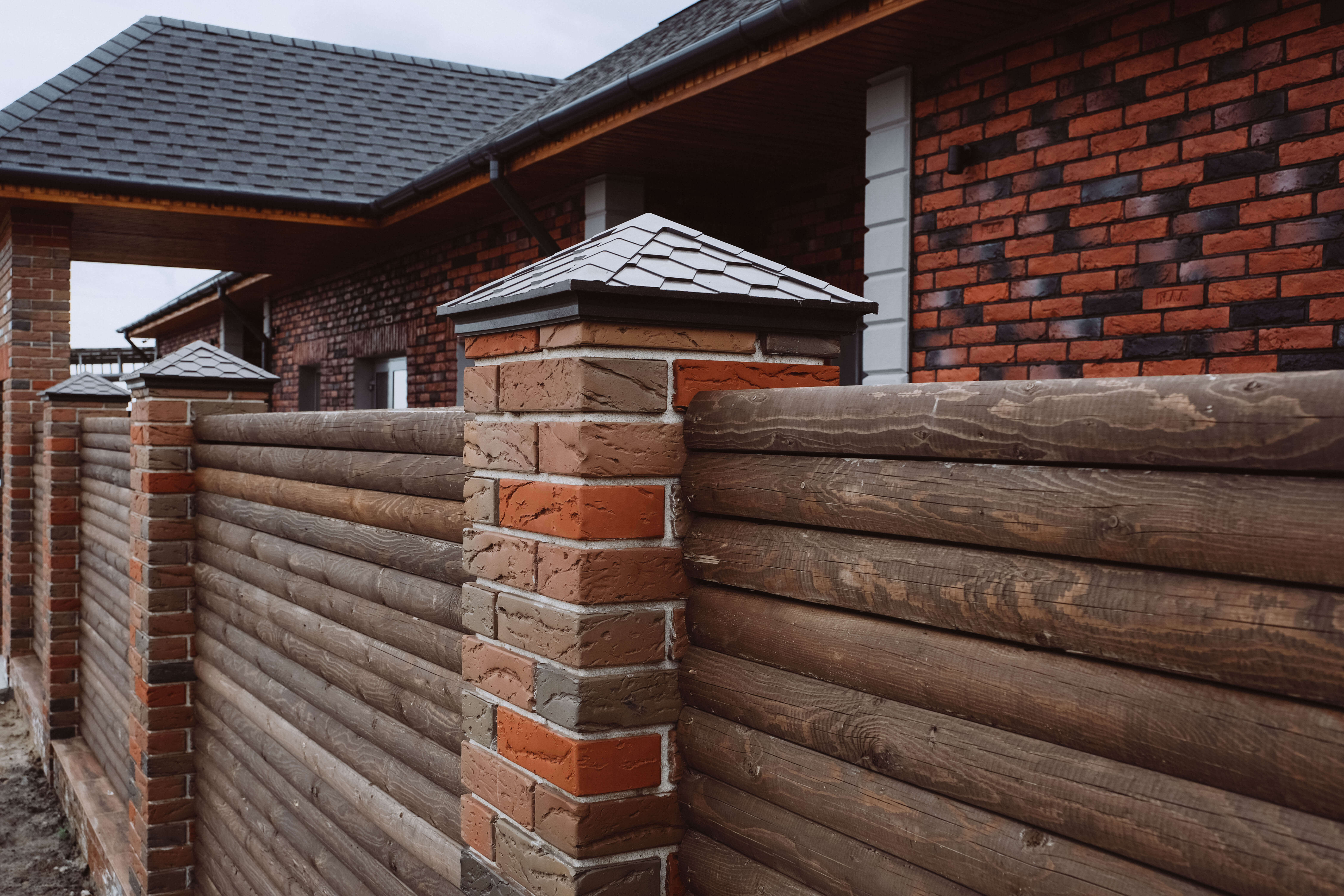 Колпак Zking Эверест Коричневый на столб 1.5х1.5 кирпича (390х390мм) в Балашихе фото